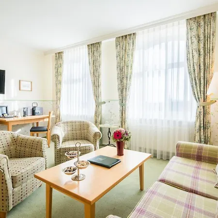 Inselhotel Vierjahreszeiten Otel